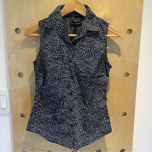 Banana Republic Blue & White Sleeveless Blouse - Size 0P